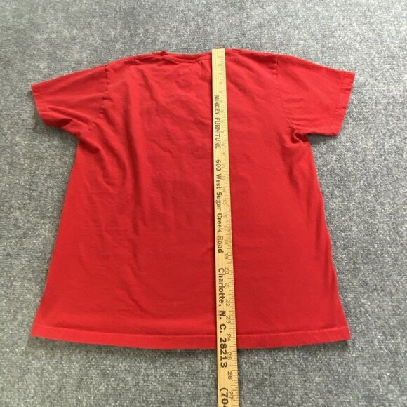 T Shirt‎ Womens Large Red What Happens in the Barn Stays in the Barn Lifestyle - Picture 4 of 7